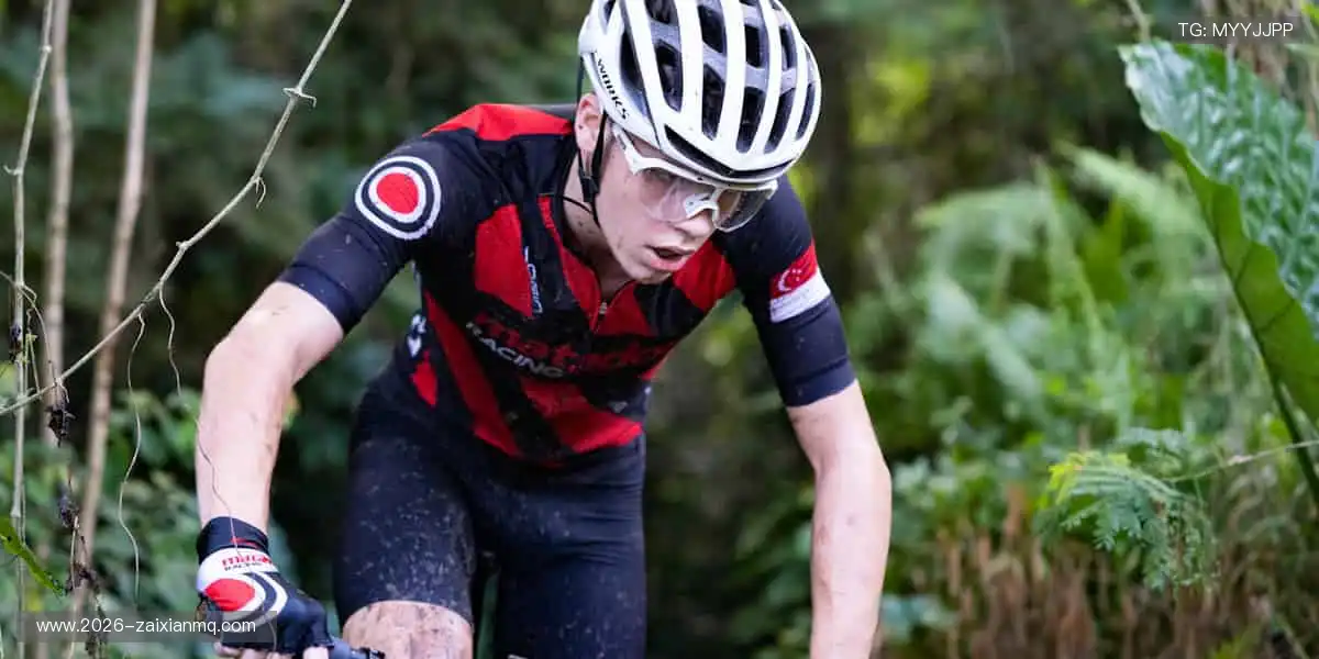 汗水与荣耀同在,见证冠军诞生的瞬间!⚽